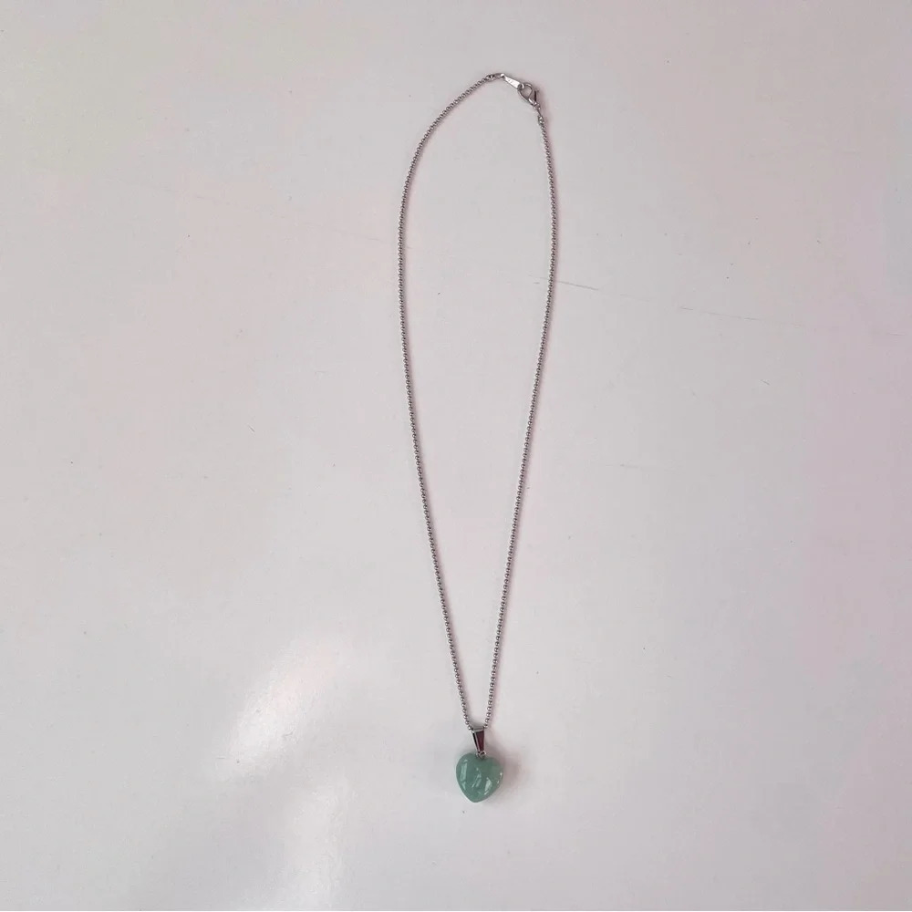 NWOT Green Jade Heart Pendant Necklace Good Luck Gemstone Women Jewelry Gifts - Picture 4 of 5